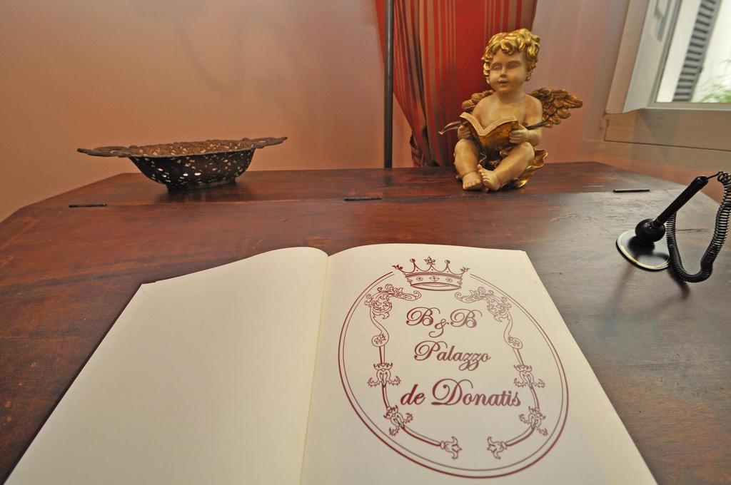 Palazzo De Donatis B&B Melissano Екстер'єр фото