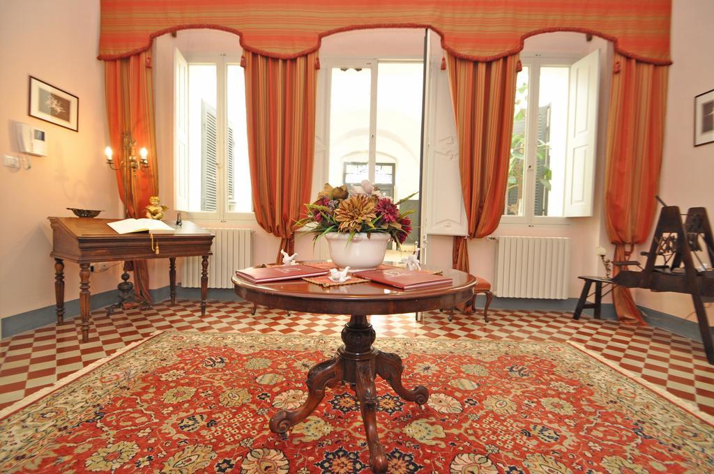 Palazzo De Donatis B&B Melissano Екстер'єр фото