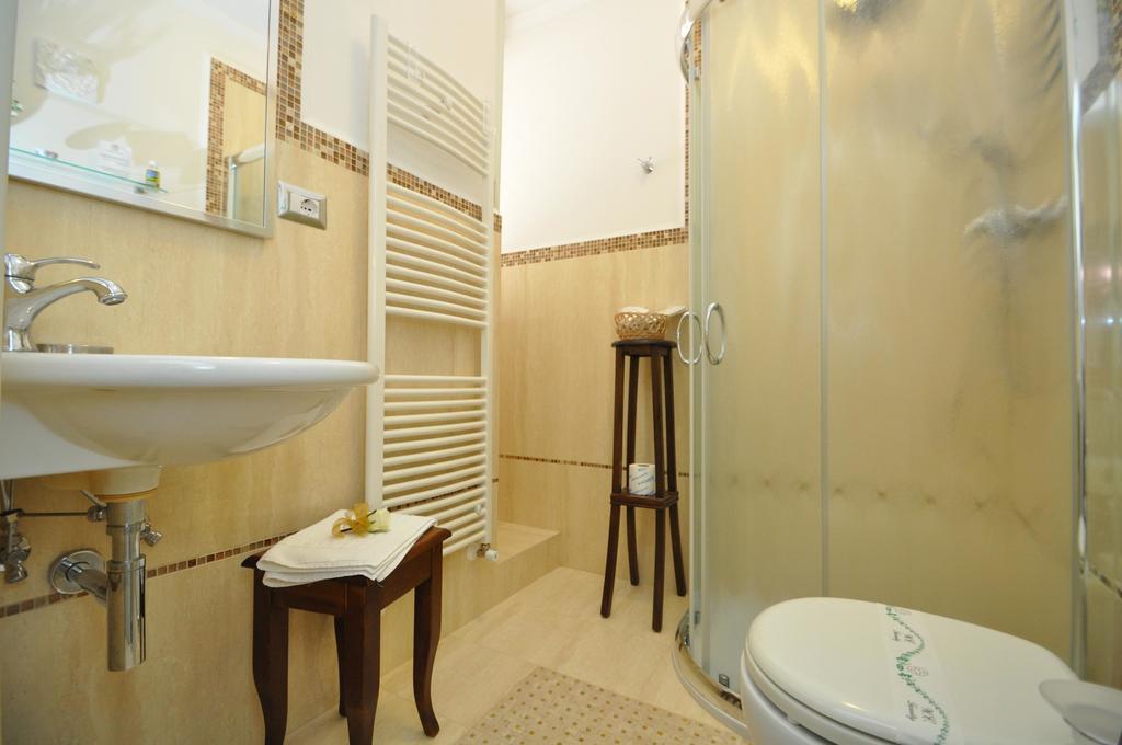 Palazzo De Donatis B&B Melissano Номер фото