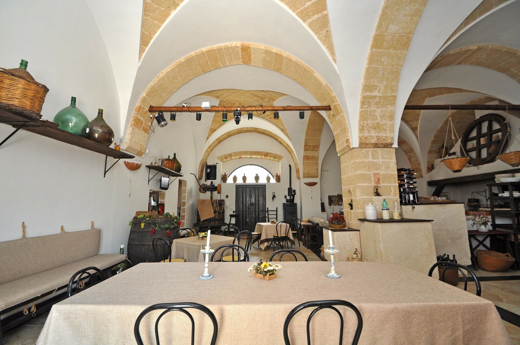 Palazzo De Donatis B&B Melissano Екстер'єр фото